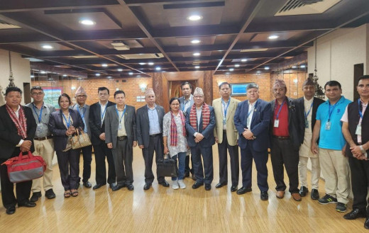  विदेश भ्रमण छोट्याएर माधव नेपाल भोलि स्वदेश फर्किँदै